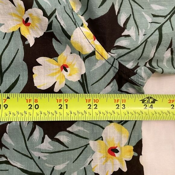 J. Crew Green and Black Hawaiian Floral Casual Button Up Shirt Mens Size Large - Picture 5 of 12